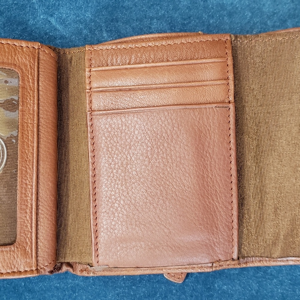 Pelley studio wallet